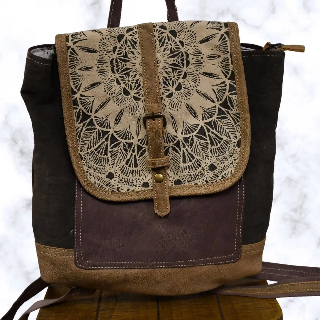 Daisy Delight Backpack Bag