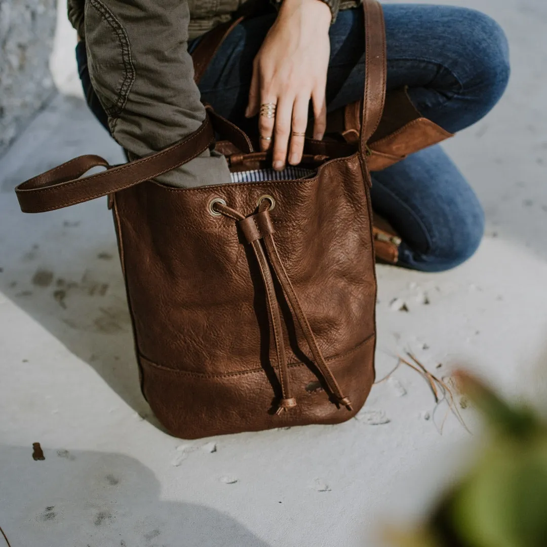 Madison Leather Bucket Bag | Dark Hazelnut